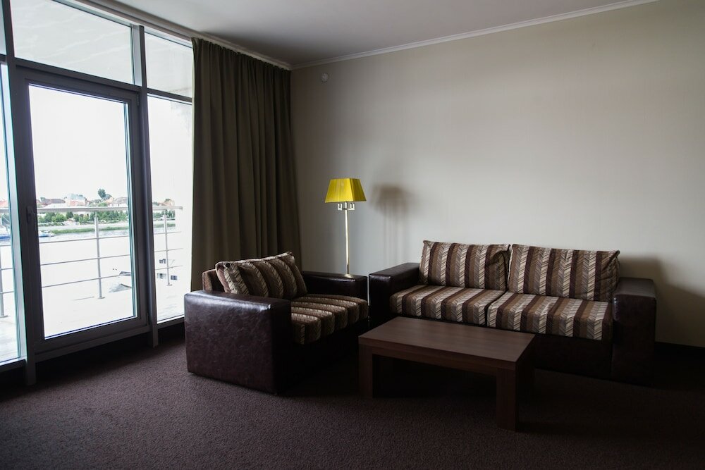 Гостиница Золотой Затон Астрахань