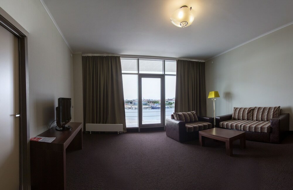 Гостиница Золотой Затон Астрахань