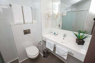 Гостиница Золотой Затон Астрахань Standard Double Room-3