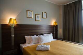 Гостиница Золотой Затон Астрахань Deluxe Room, 1 Double Bed-14