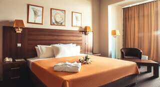 Гостиница Золотой Затон Астрахань Апартаменты с 1 двуспальной кроватью или 2 отдельными кроватями-1
