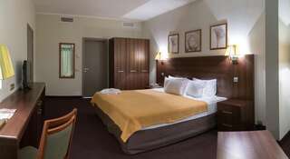 Гостиница Золотой Затон Астрахань Апартаменты с 1 двуспальной кроватью или 2 отдельными кроватями-7